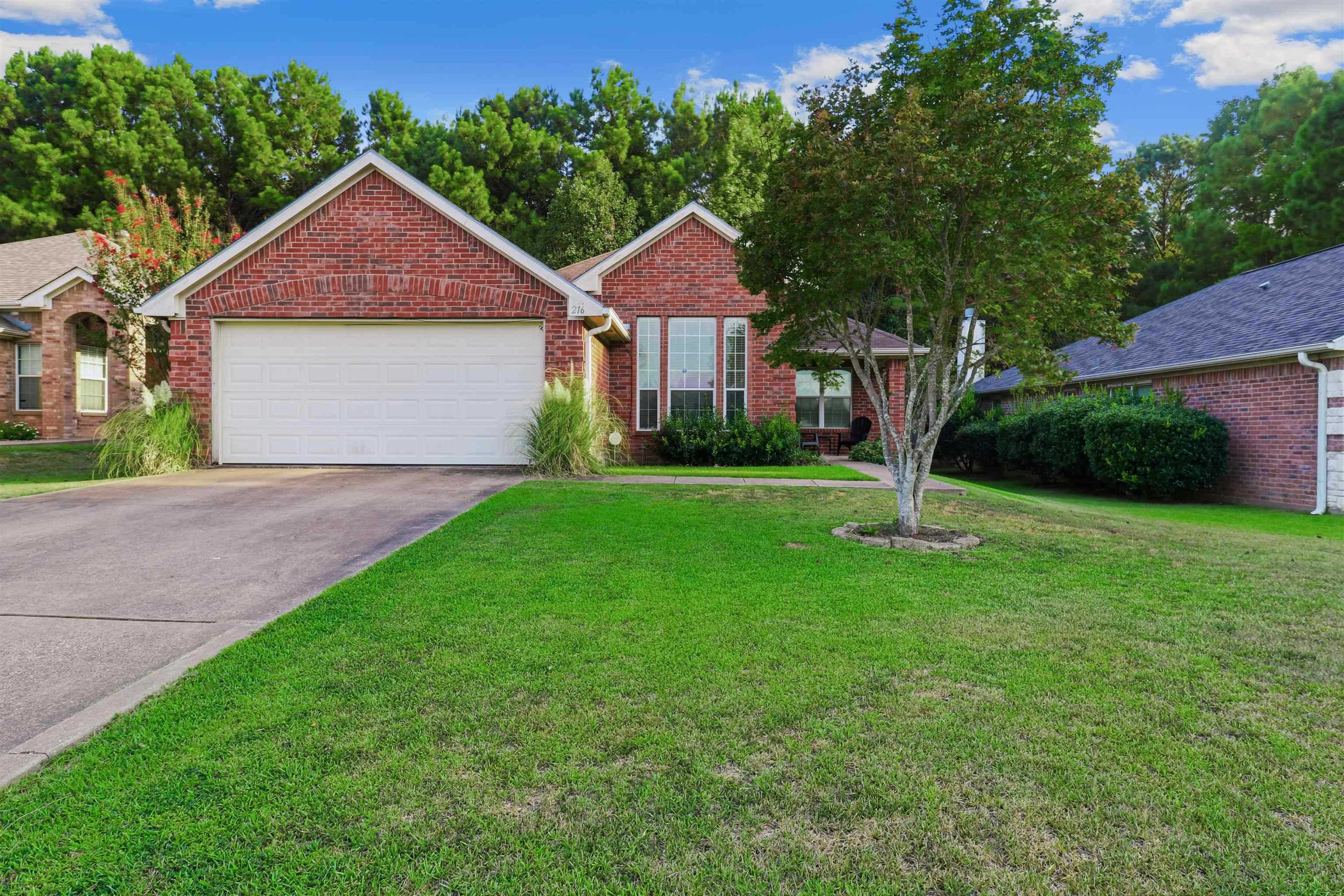 216 Ray Creek Dr Longview Texas United States, for Sale, residential,  , Drake Chapman Real Estate, Brokerage