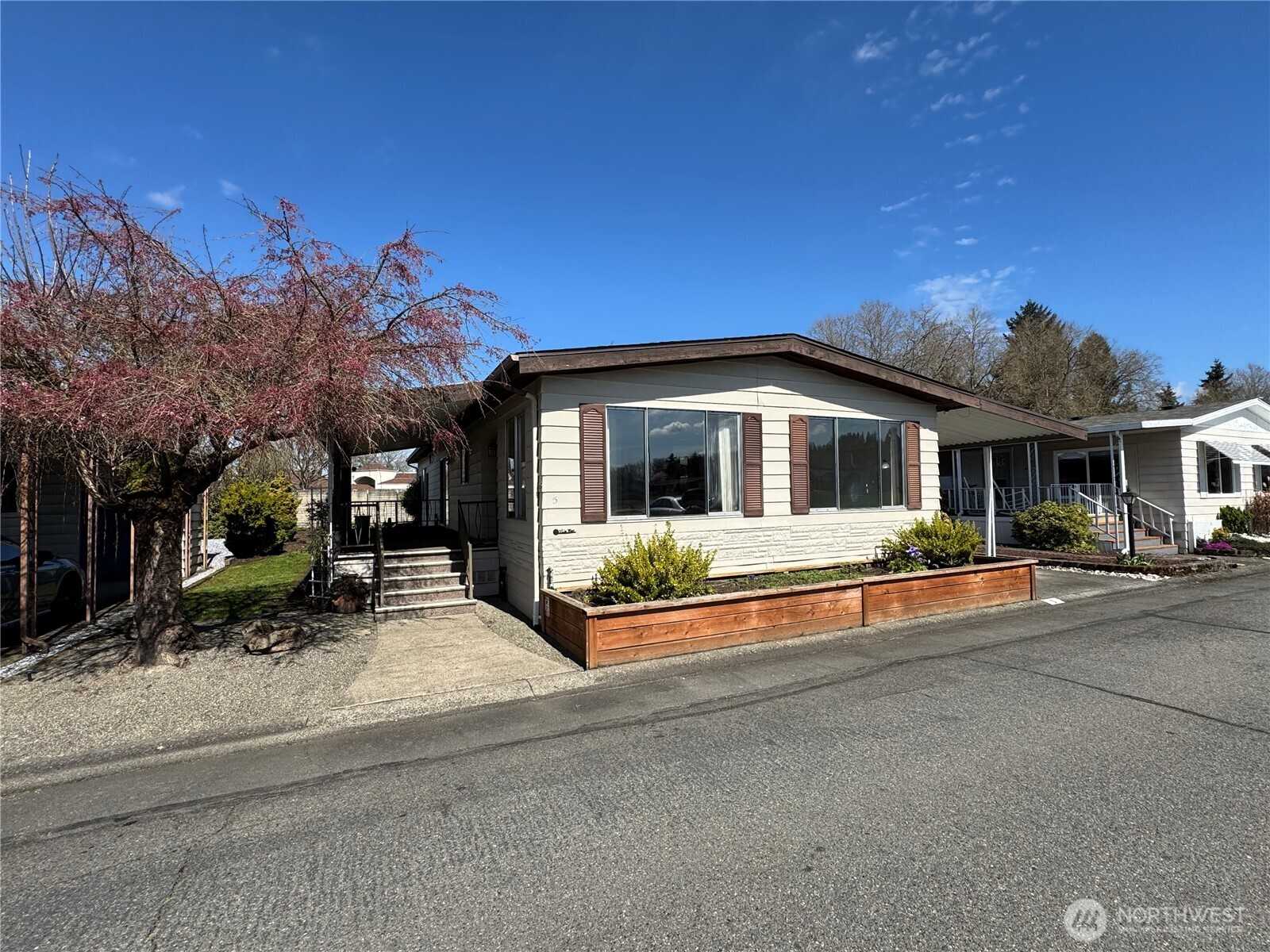 1402 22nd Street NE APT 5 Auburn Washington United States, for Sale, residential, Sibhat Petros, Best Choice Realty