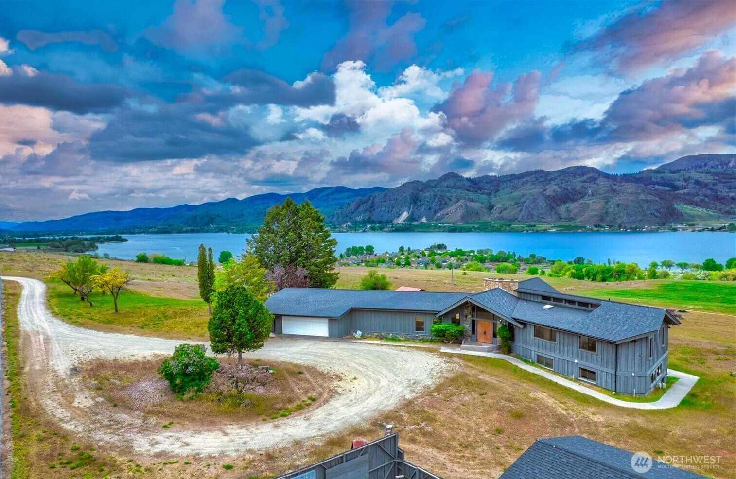 323 Eastlake Road Oroville Washington United States, for Sale, residential, Sibhat Petros, Best Choice Realty