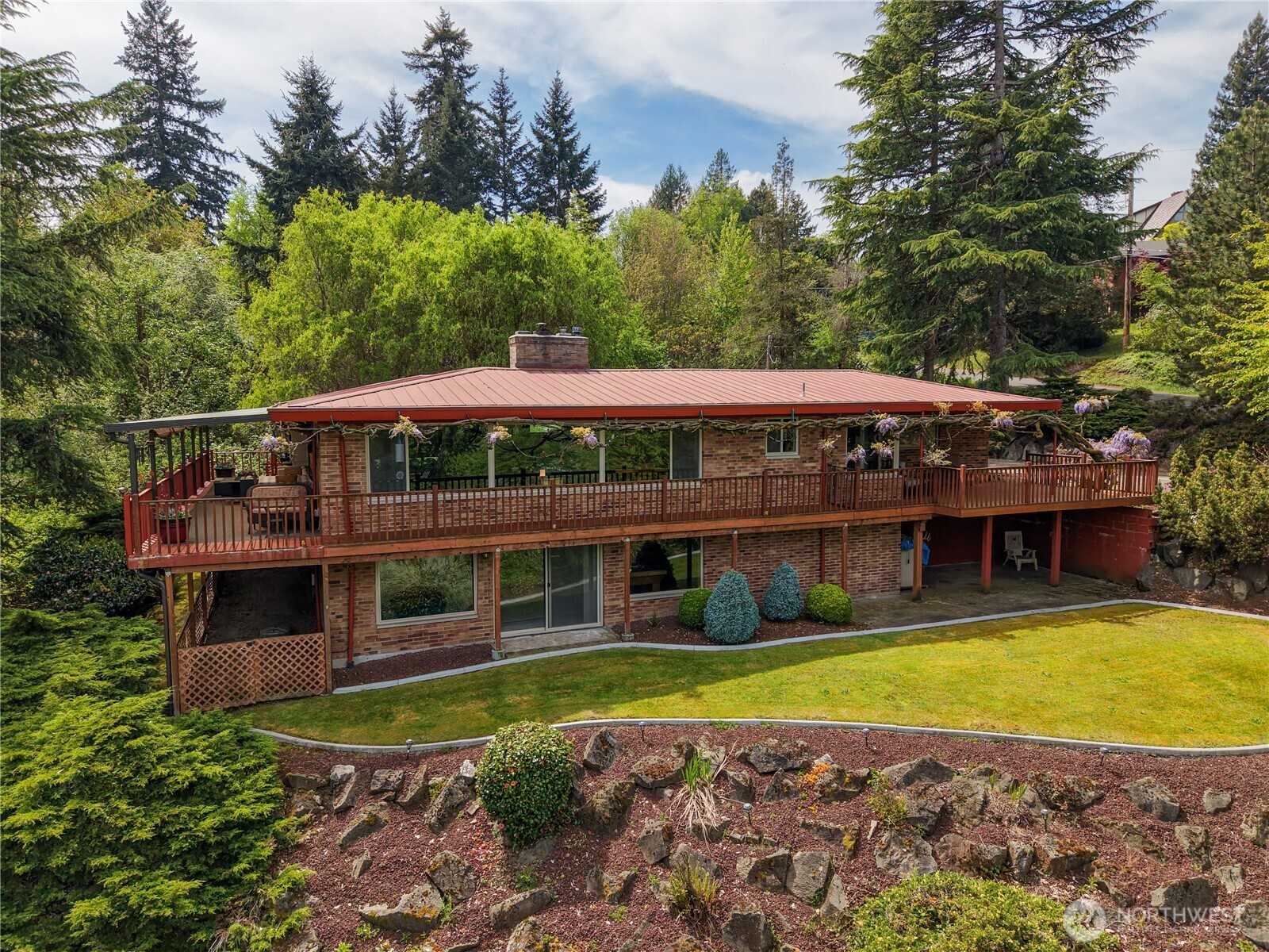 1243 25th Street SE Puyallup Washington United States, for Sale, residential,  , Better Properties Hometown