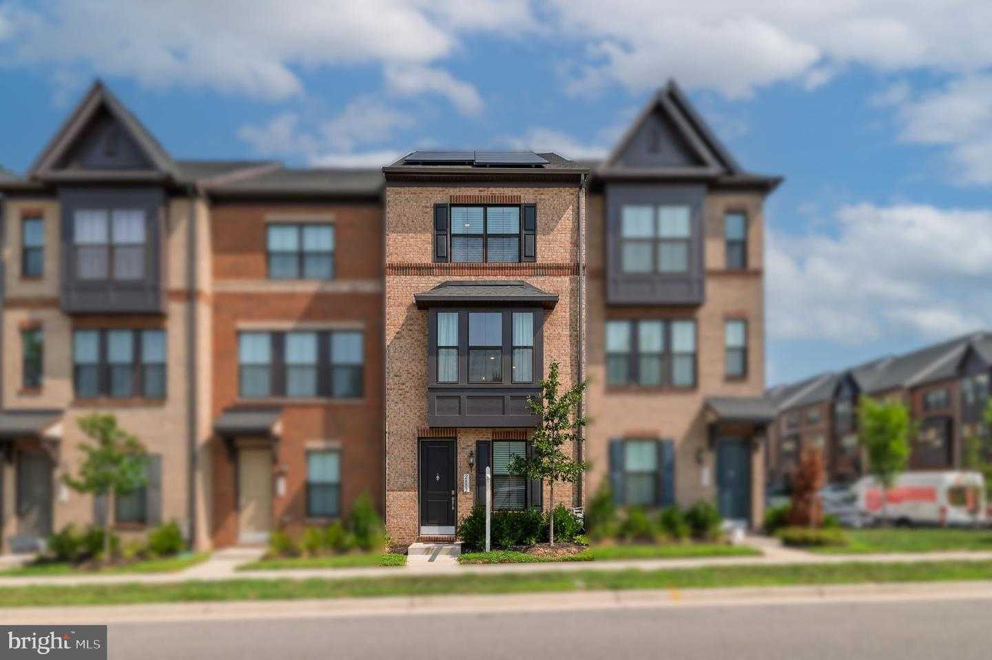 2802 DART DRIVE Alexandria Virginia United States, for Sale, residential,  , The Holly Group