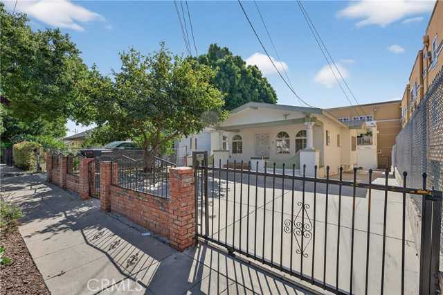3538 London Los Angeles California United States, for Sale, residential, Desiree Dickinson, Major League Properties
