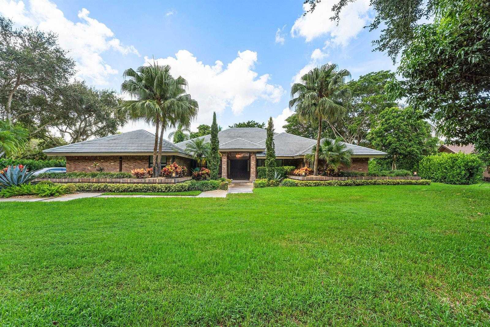 6911 ANNAPOLIS Court Parkland Florida United States, for Sale, residential, Pierre J Denis, Realty 100