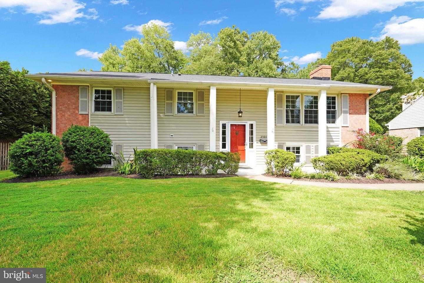 2504 STIRRUP LANE Alexandria Virginia United States, for Sale, residential,  , The Holly Group