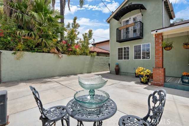 13934 Magnolia Boulevard Sherman Oaks California United States, for Rent, residential, Michele Davis-Avey, Berkshire Hathaway HomeServices California Properties