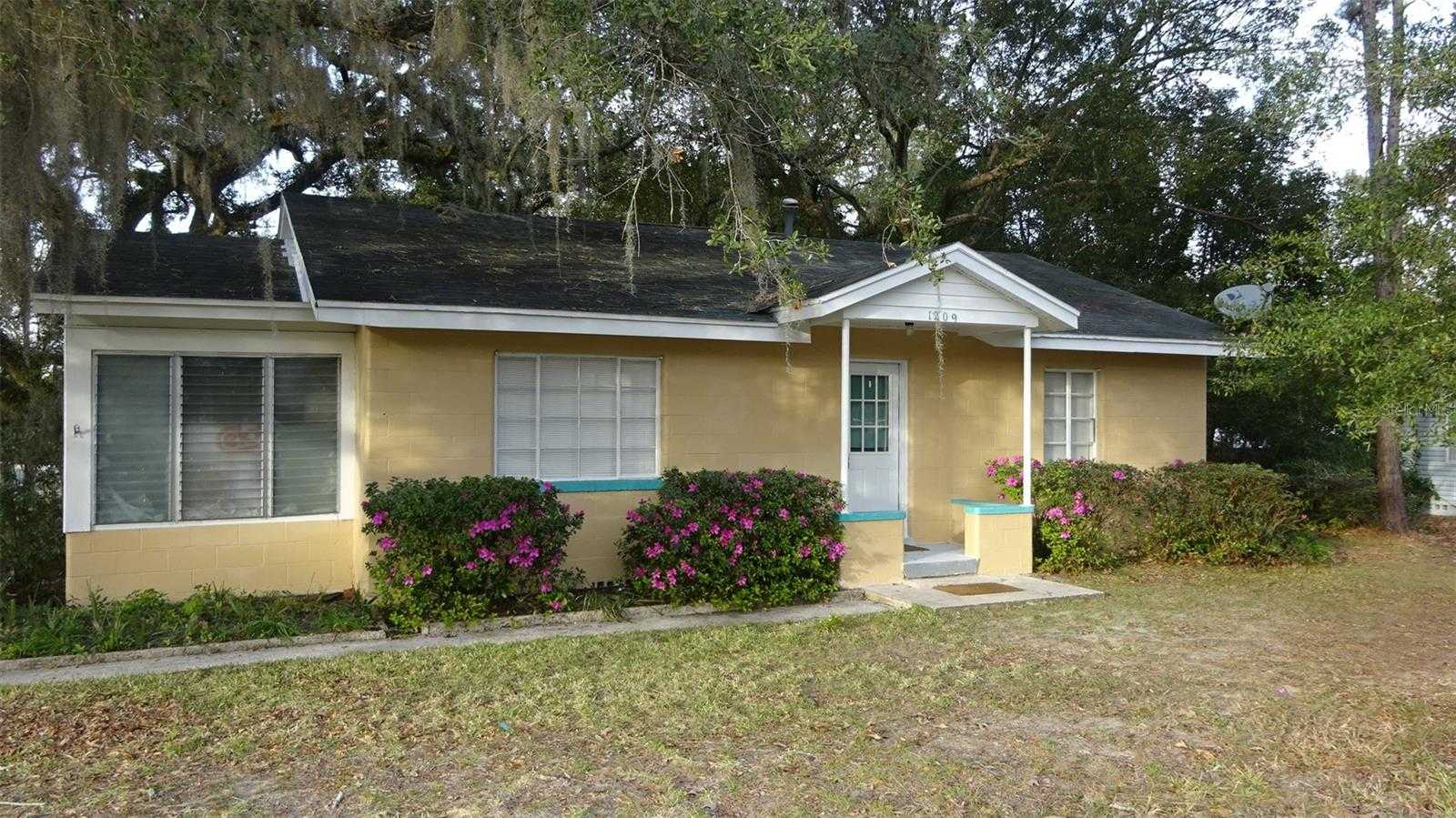 1209 NE 14TH STREET Ocala Florida United States, for Rent, residential, Melissa Lebron, Re/Max Premier Realty