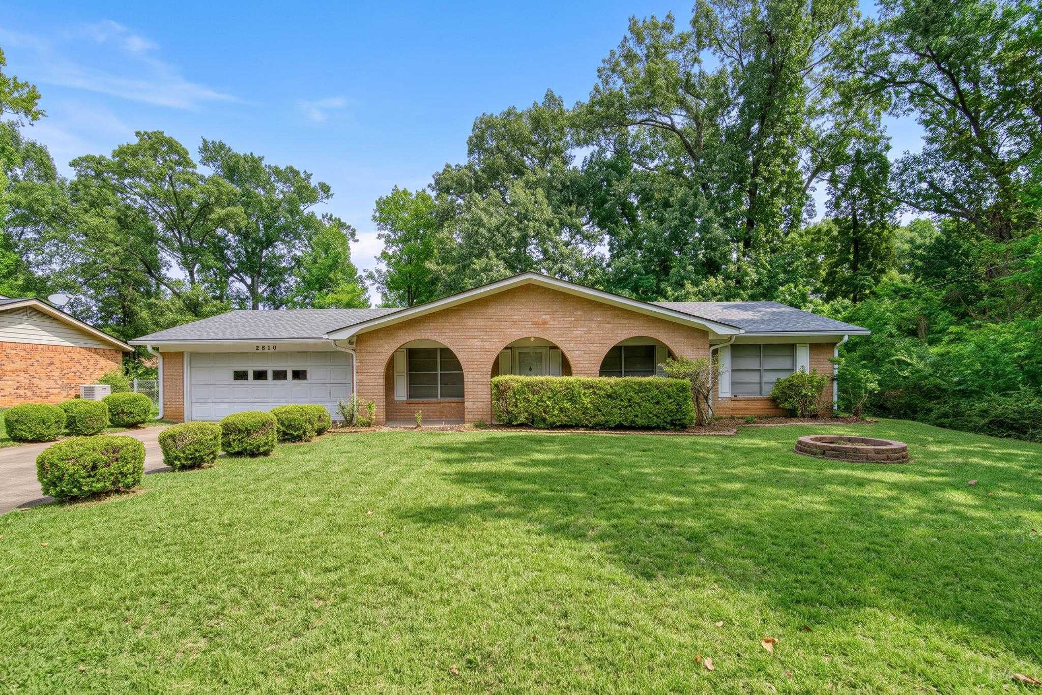 2810 Teakwood Dr Longview Texas United States, for Sale, residential,  , Drake Chapman Real Estate, Brokerage