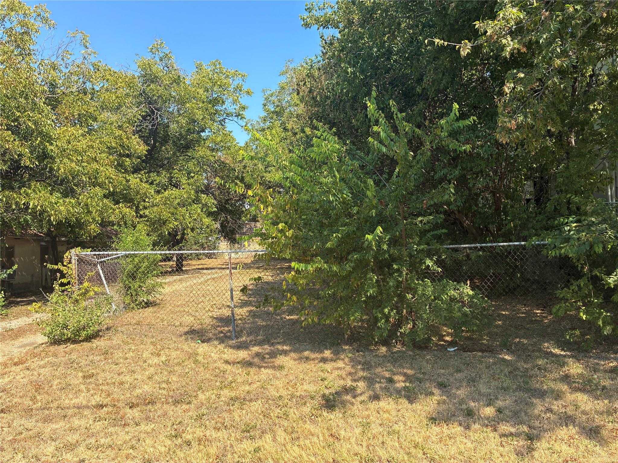 2311 Knight Street Dallas Texas United States, for Sale, residential, Joyce Kelly, Hummingbird Realty