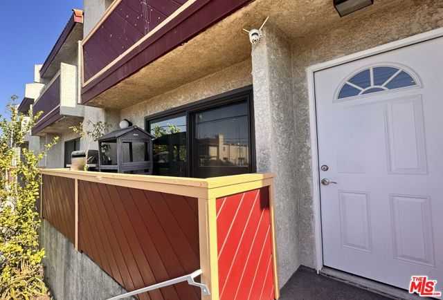15554 Parthenia Street APT 8 Los Angeles California United States, for Sale, residential,  , InCom Real Estate - New Office
