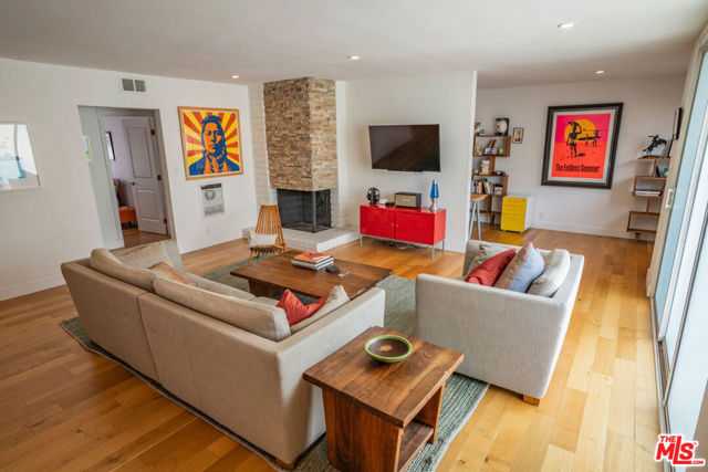 8358 Manitoba Street APT 5 Playa Del Rey California United States, for Sale, residential, Nelson Vianna, LA Execs Group