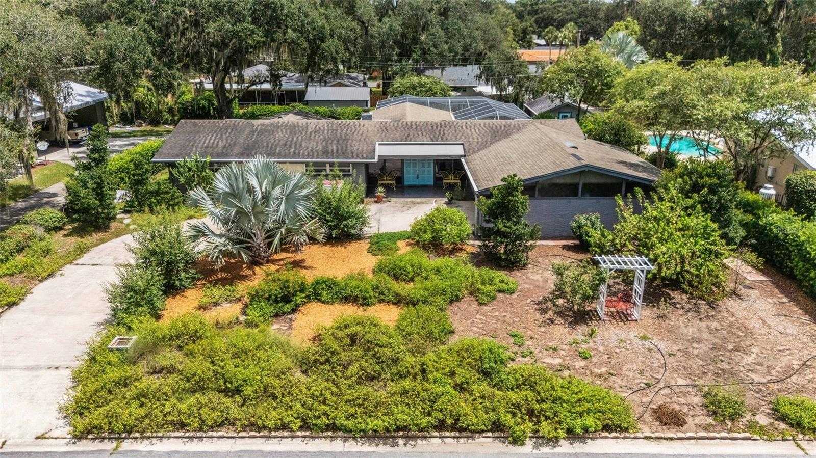 2634 COLLINS AVENUE Lakeland Florida United States, for Sale, residential,  , The Mount Dora Group 