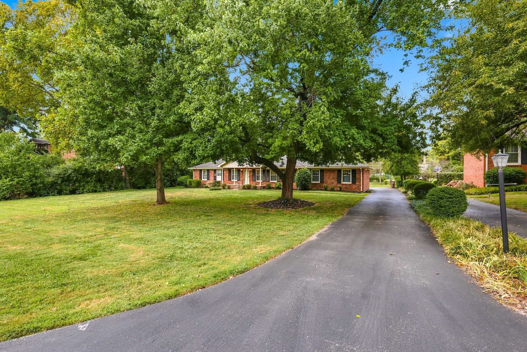 5321 Overton Rd Nashville Tennessee United States, for Sale, residential, Adam Hanes, LPT Realty