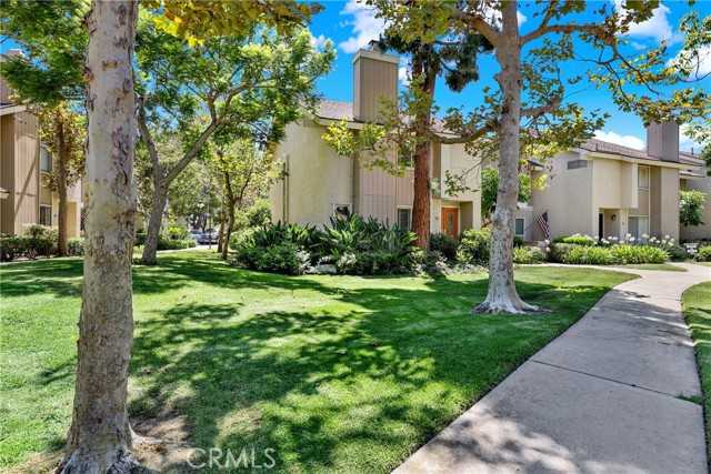 15 Snapdragon APT 8 Irvine California United States, for Sale, residential, Jenna Warren, InCom Real Estate - Demo Office