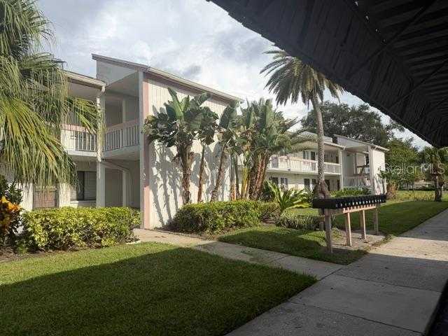 105 LAKEVIEW WAY APT 105 Oldsmar Florida United States, for Sale, residential, Tony Quevedo , Kokopelli Real Estate