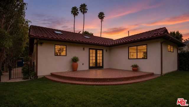14655 Morrison Street Los Angeles California United States, for Rent, residential,  , Castle Rock Realty