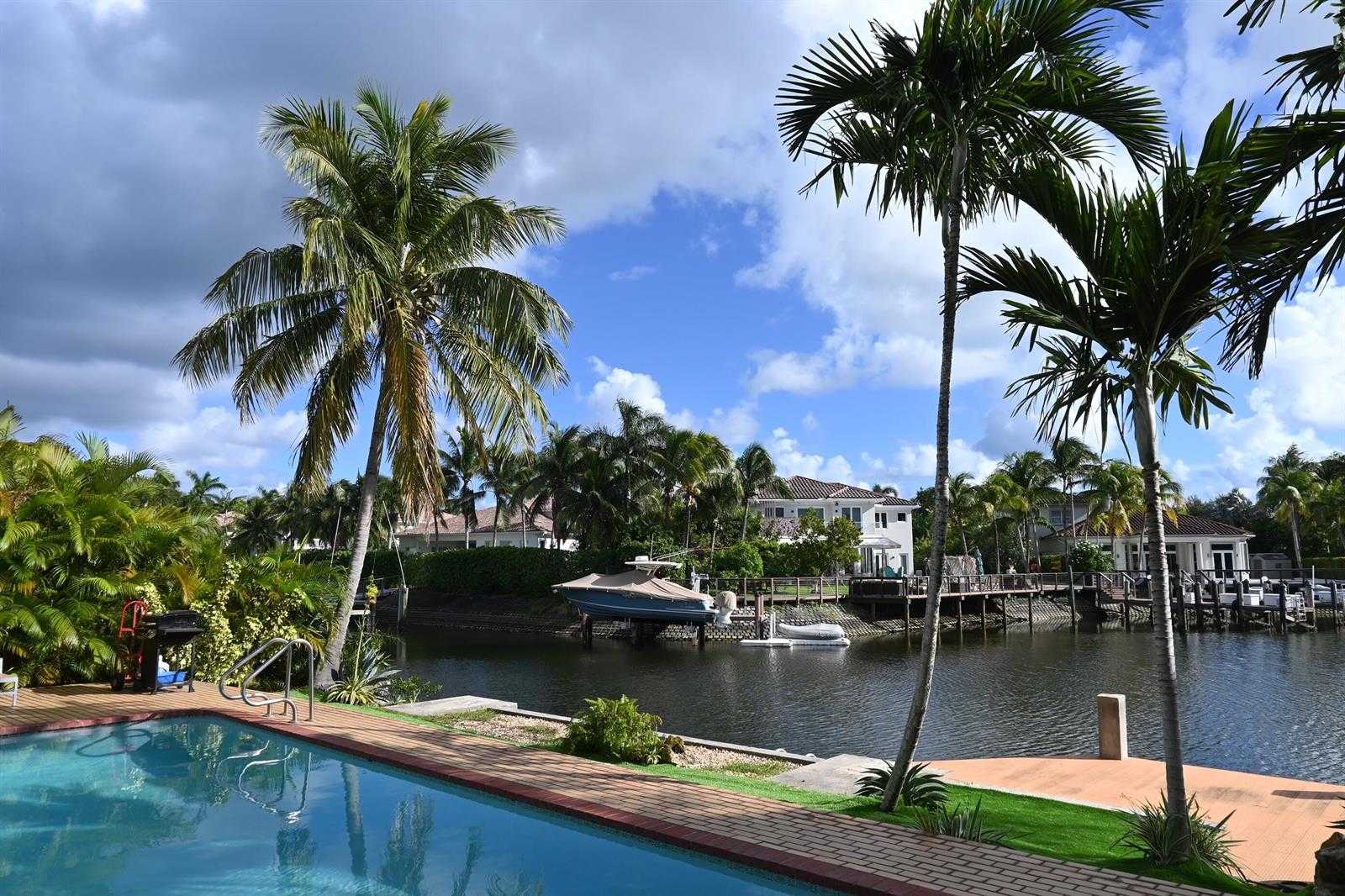 1104 WASHINGTON Street Hollywood Florida United States, for Sale, residential, , InCom Real Estate - Example Office