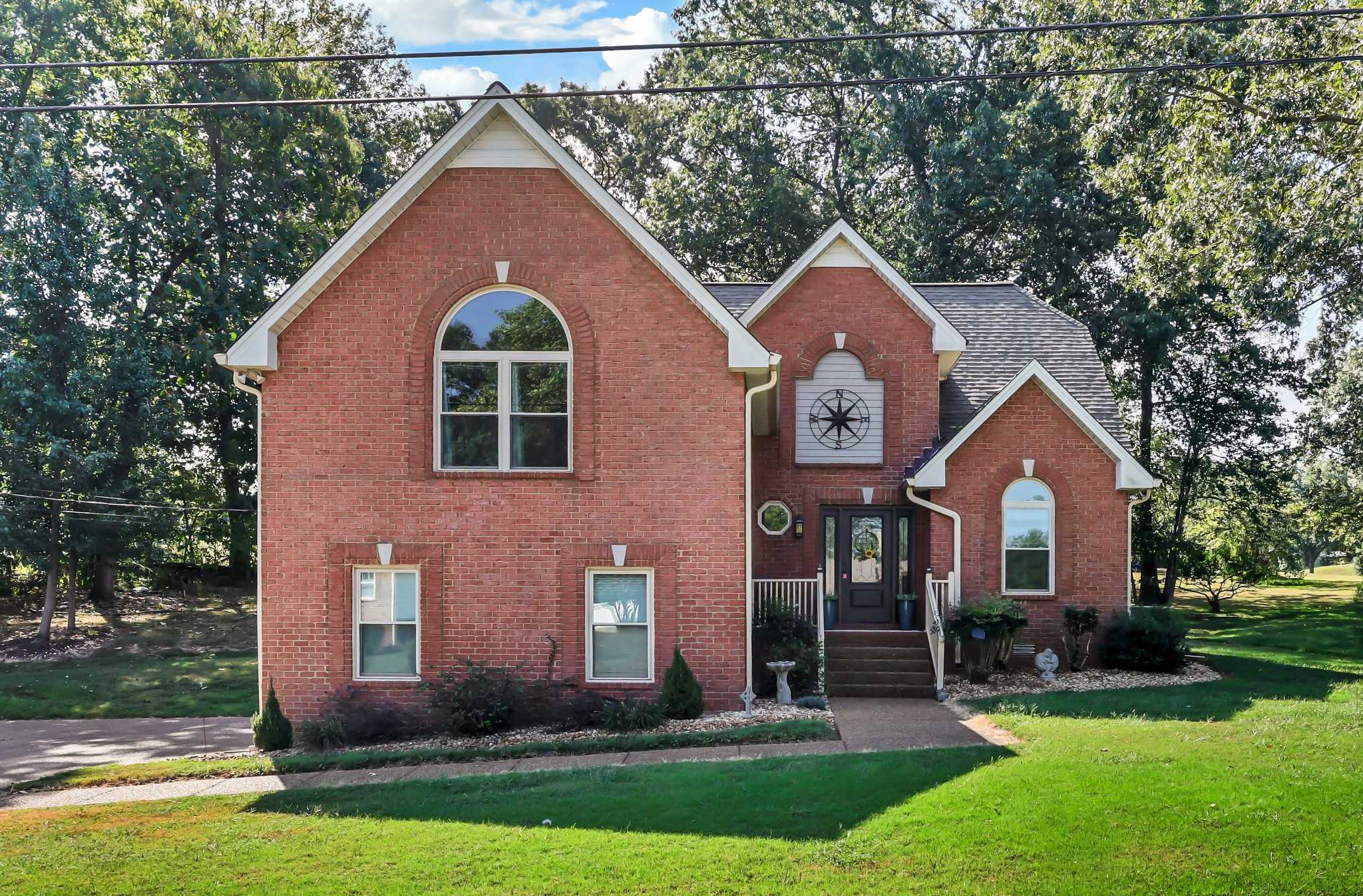 215 S Aztec Dr White House Tennessee United States, for Sale, residential, Adam  Hanes, LPT Realty