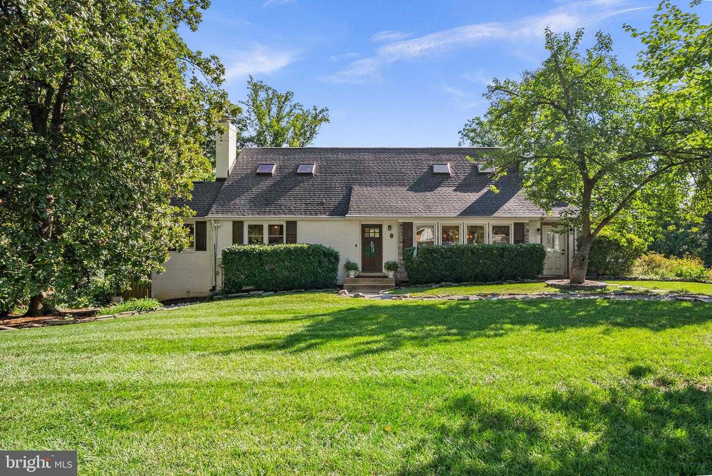 8703 SUDBURY PLACE Alexandria Virginia United States, for Sale, residential,  , The Holly Group