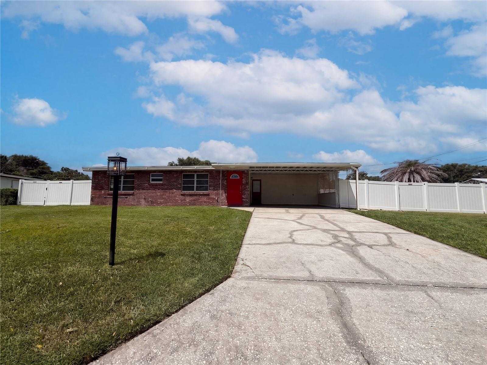 119 LANTERN LANE Winter Haven Florida United States, for Sale, residential,  , Crosby and Associates Inc