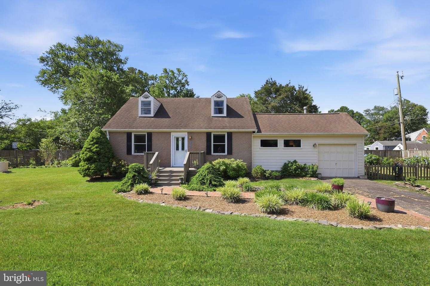 1501 OLDE TOWNE ROAD Alexandria Virginia United States, for Sale, residential,  , The Holly Group