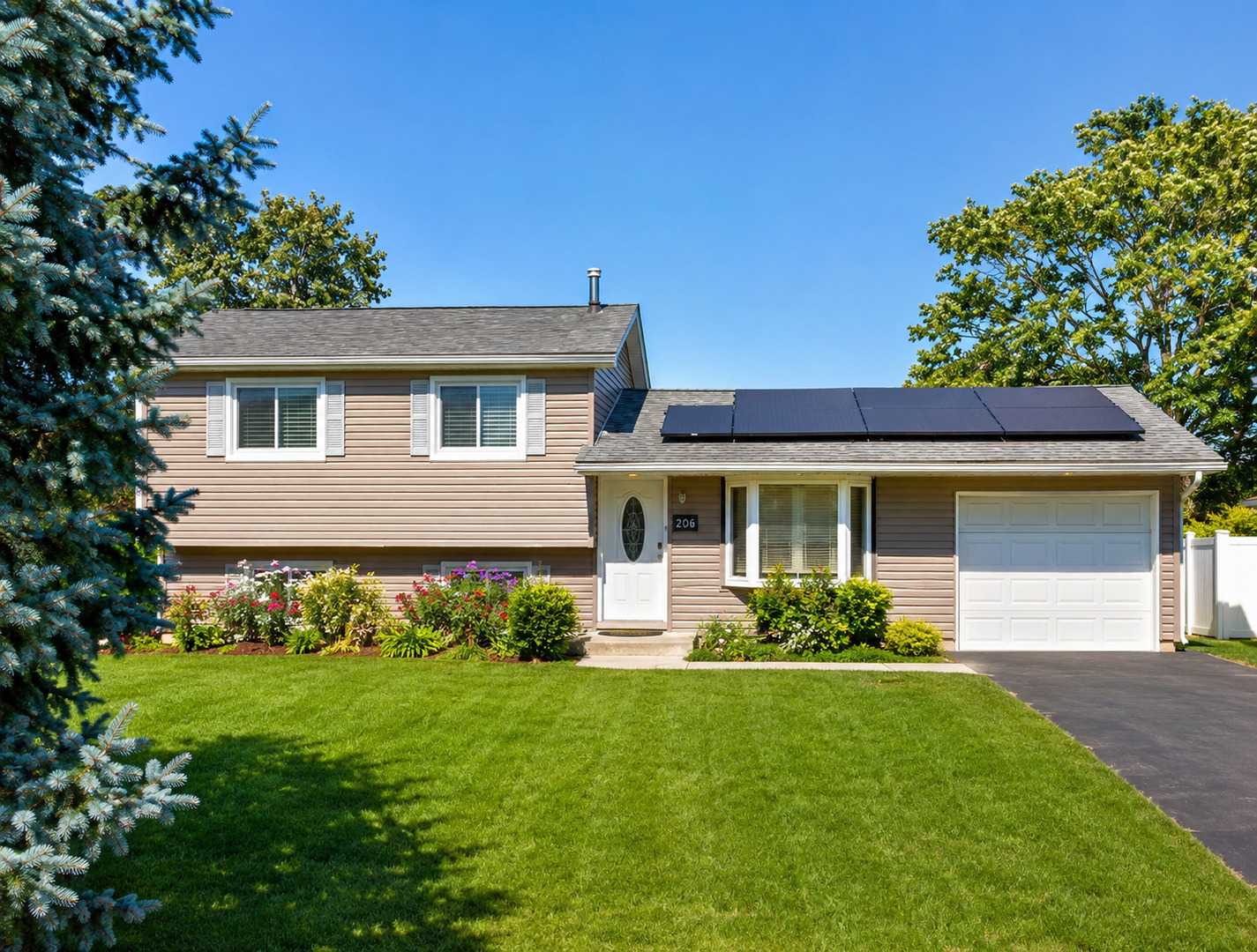 206 E Briarcliff Road Bolingbrook Illinois United States, for Sale, residential,  , Alpha 7 Realty