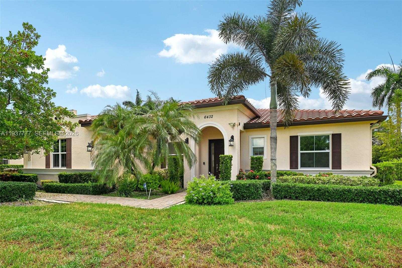 6432 SW 55th Pl Davie Florida United States, for Sale, residential,  , Phoenix Realtors LLC