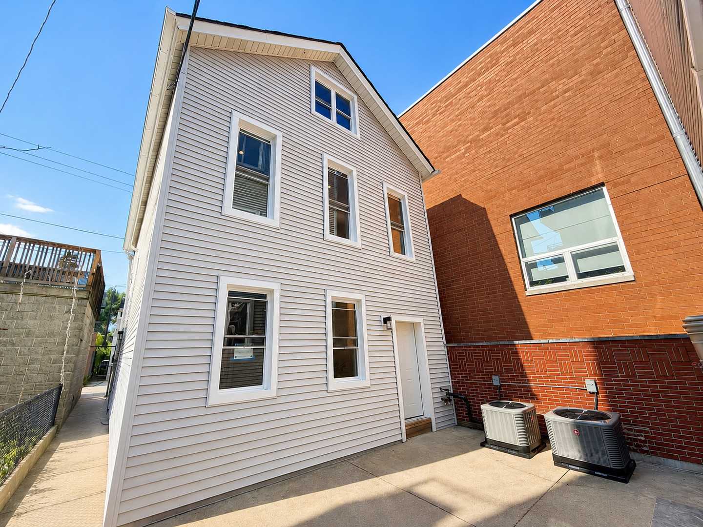 1905 W HURON Street APT CH Chicago Illinois United States, for Rent, residential,  , Incom Demo Demo Office