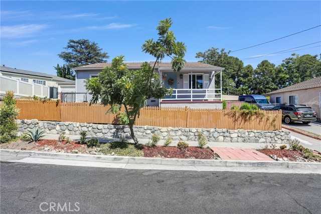 4308 Cloud Avenue La Crescenta California United States, for Sale, residential, Seta Rostomian, Berkshire Hathaway HomeService Crest Real Estate