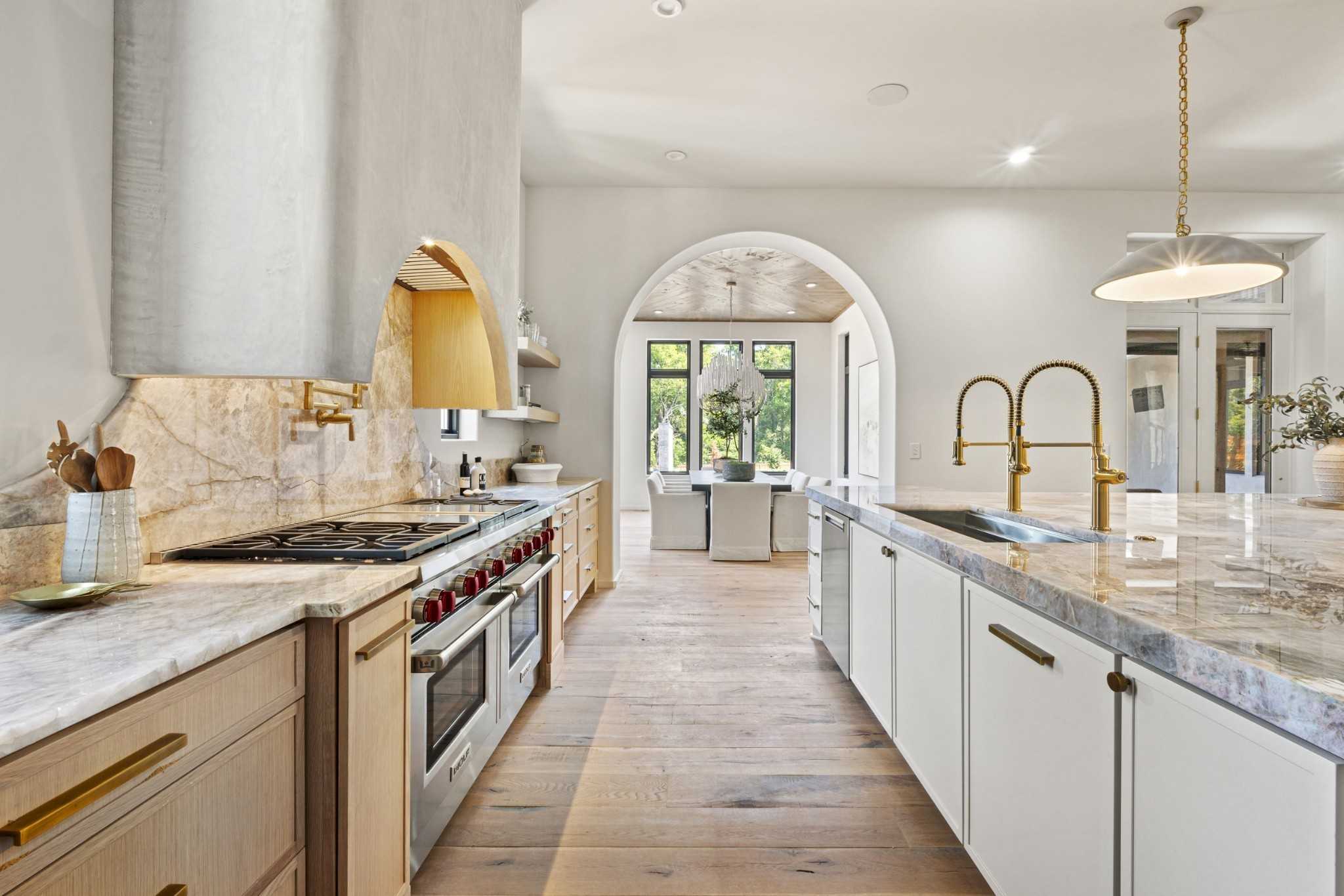 860 Brook Hollow Rd Nashville Tennessee United States, for Sale, residential, Adam  Hanes, LPT Realty