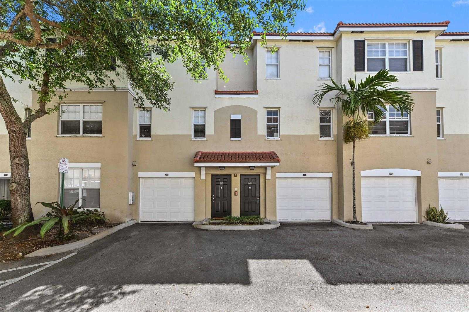 6020 W Sample Road APT 204 Coral Springs Florida United States, for Sale, residential, Pierre J Denis, Realty 100