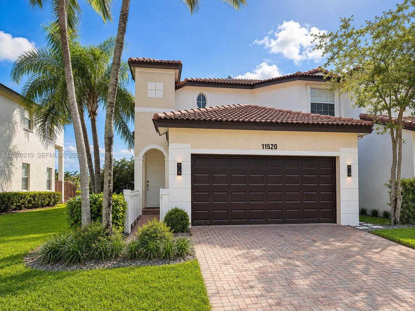11520 NW 79th Ln Doral Florida United States, for Sale, residential, Roberto Villasmil, Interinvestments Realty, Inc.