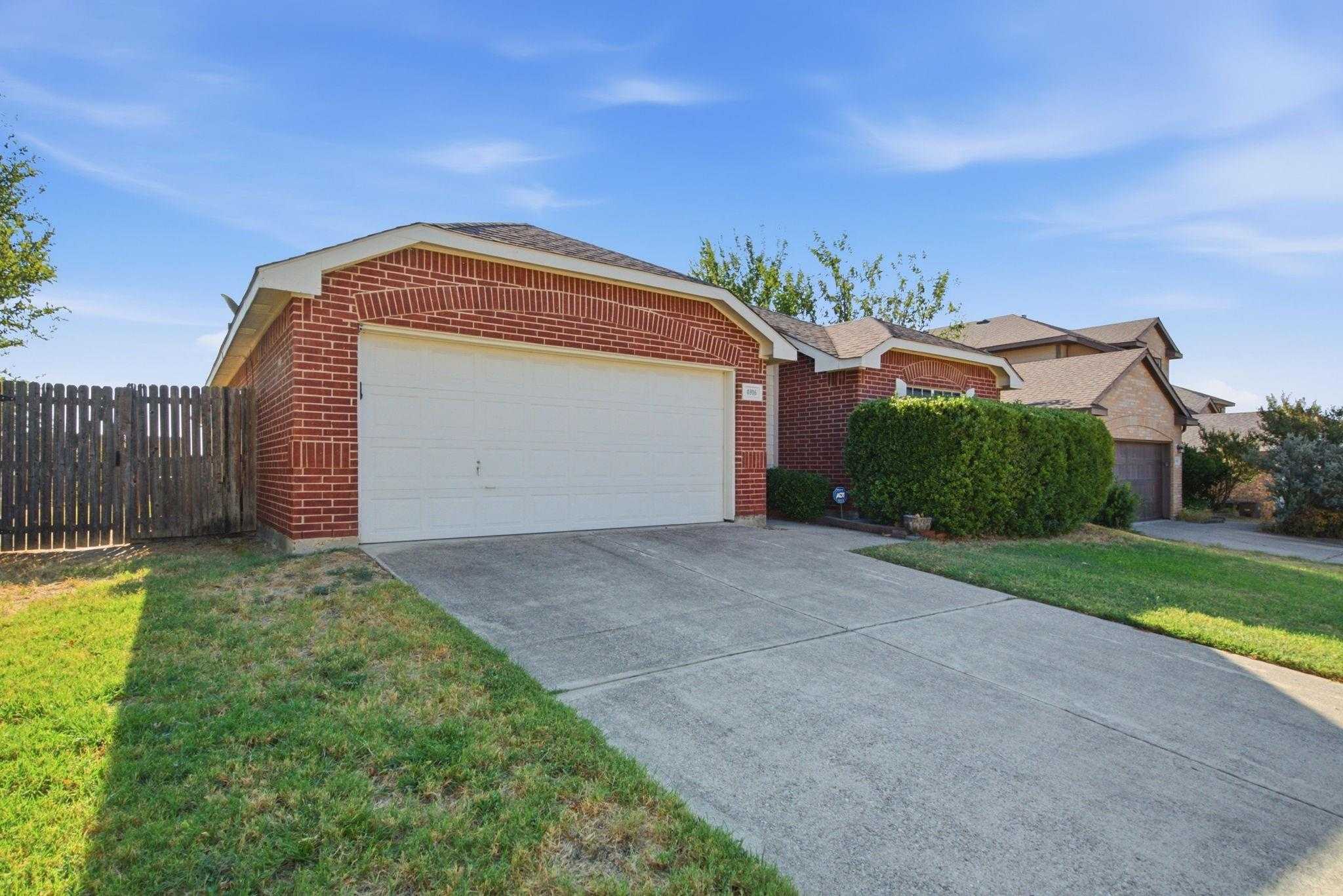 4816 Barnhill Lane Fort Worth Texas United States, for Sale, residential,  , Superior Real Estate Group 