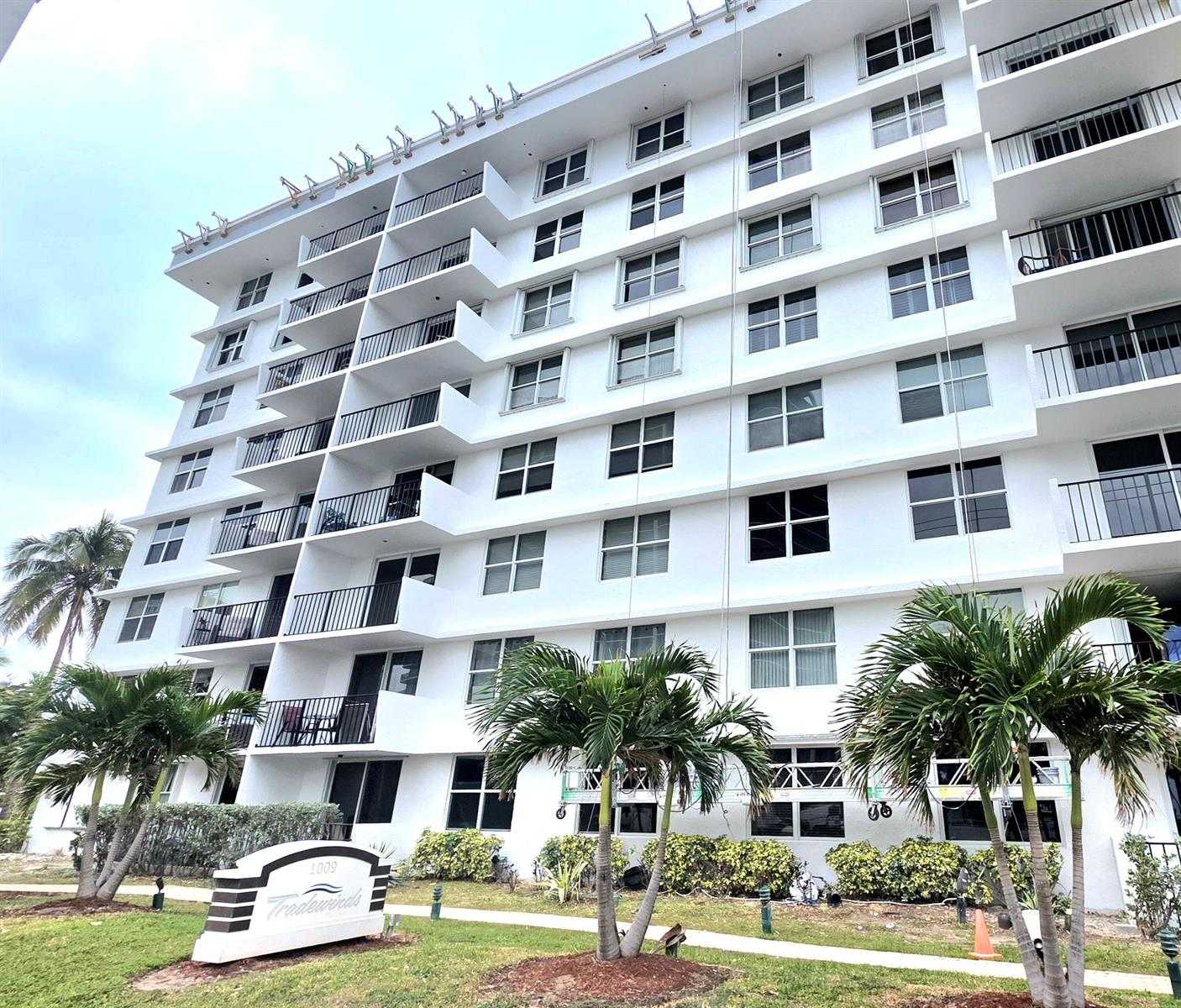 1009 N Ocean Boulevard APT 409 Pompano Beach Florida United States, for Rent, residential,  , D'Lux Real Estate Services, LLC