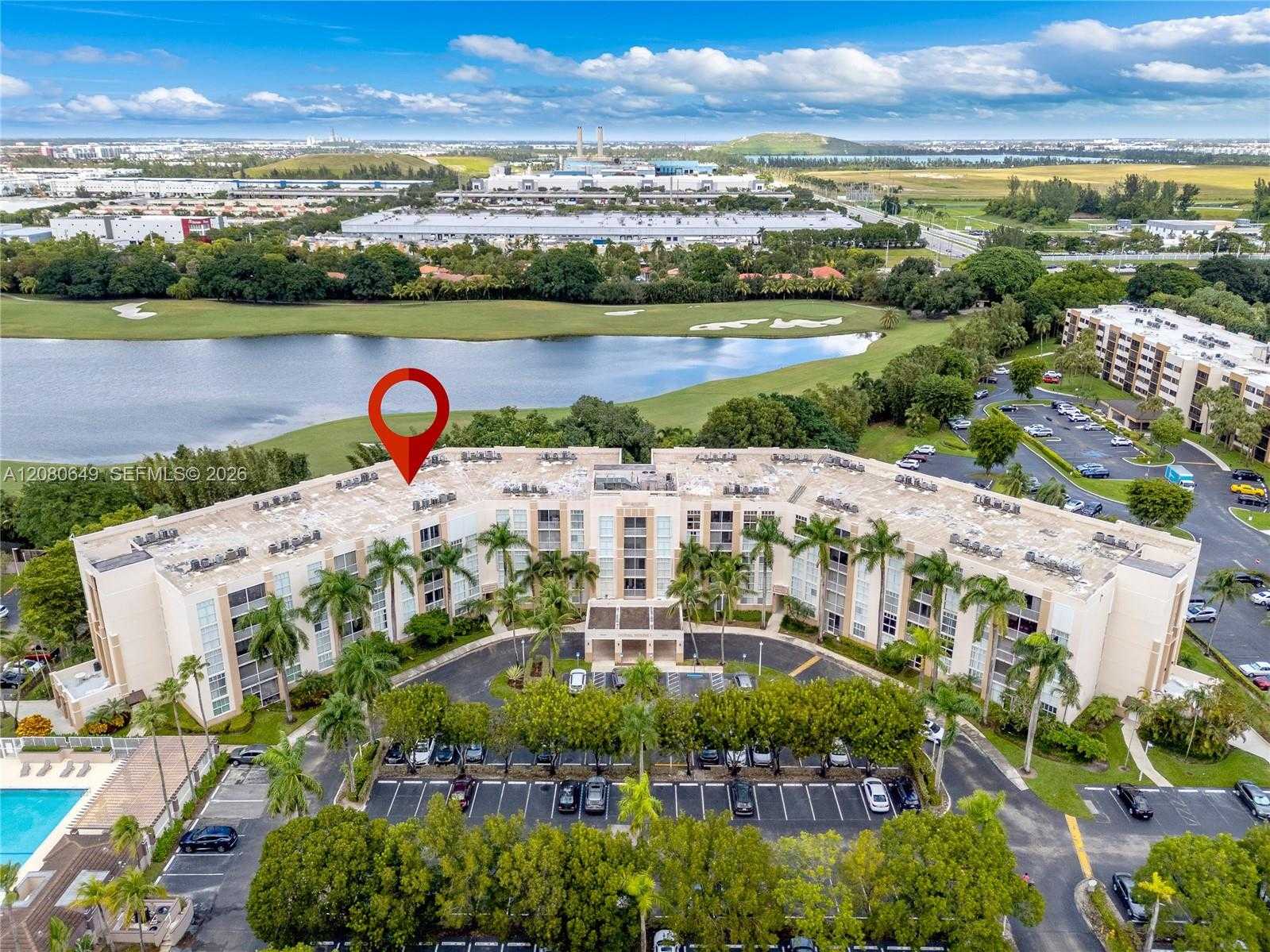 9755 NW 52nd St  APT 212 Doral Florida United States, for Rent, residential, Roberto Villasmil, Interinvestments Realty, Inc.