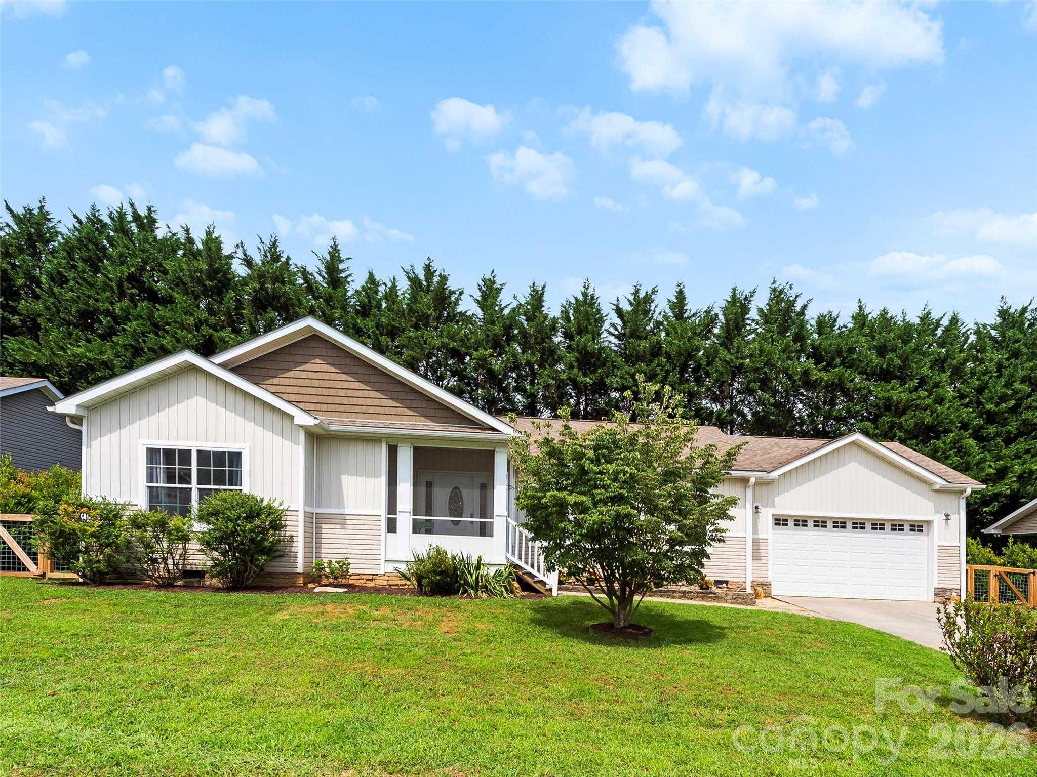 9 Farthings Drive Arden North Carolina United States, for Sale, residential, Toby Davis, RE/MAX RESULTS REALTY