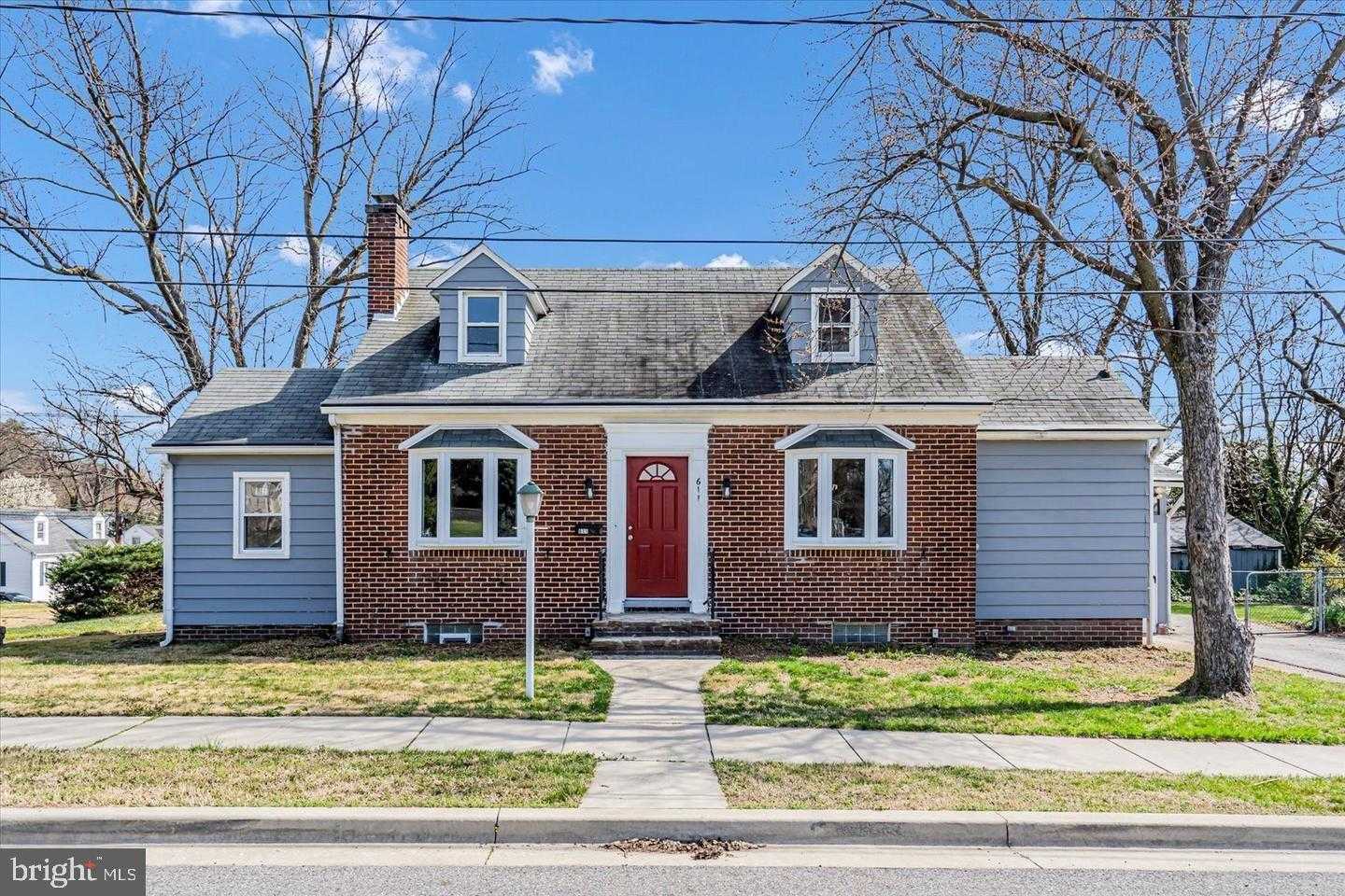 611 WEST DRIVE Glen Burnie Maryland United States, for Sale, residential, Litra  Simms, Simms and Associates
