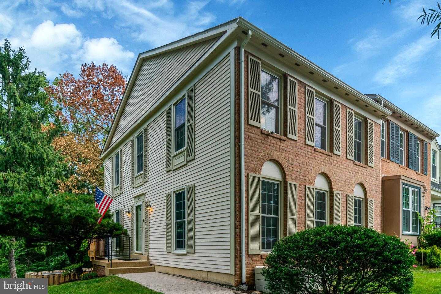 4334 GINGHAM COURT Alexandria Virginia United States, for Sale, residential, Mona Smith, InCom Demo Office