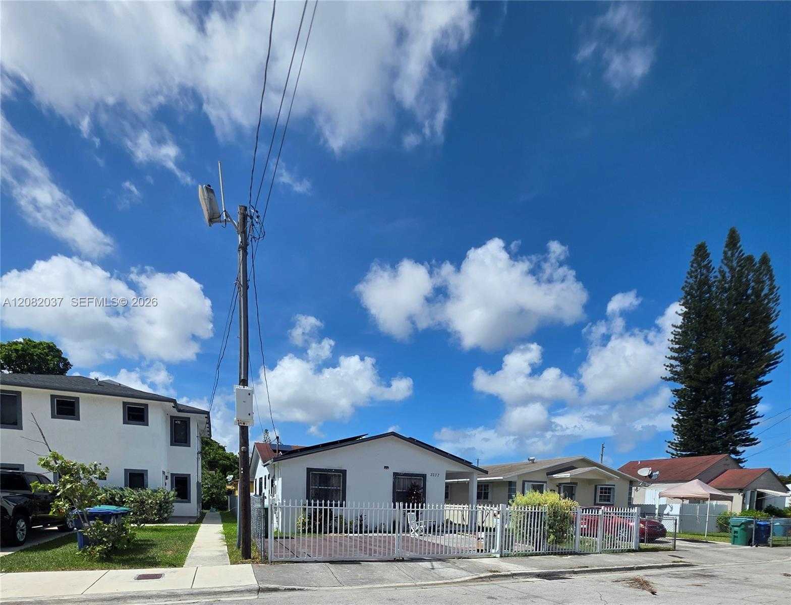 2237 NW 50th St Miami Florida United States, for Sale, residential, Henry Smith, Incom Sample Office