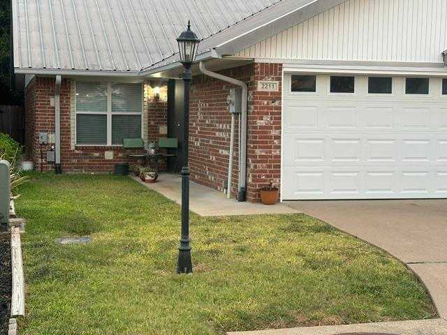 2211 Sandstone Dr. Longview Texas United States, for Sale, residential,  , Drake Chapman Real Estate, Brokerage