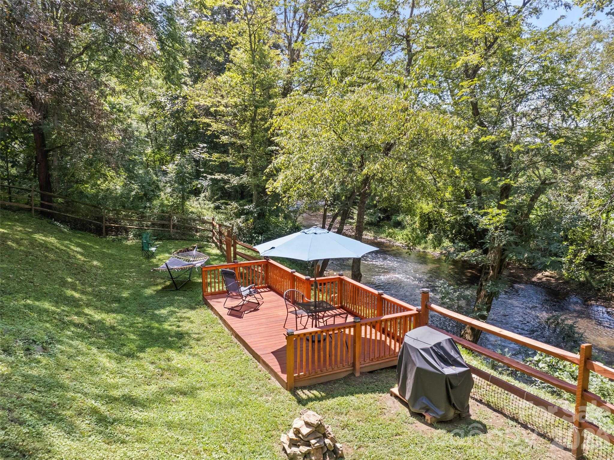 404 Loop Road Clyde North Carolina United States, for Sale, residential, Jaci Reynolds, RE/MAX Executive