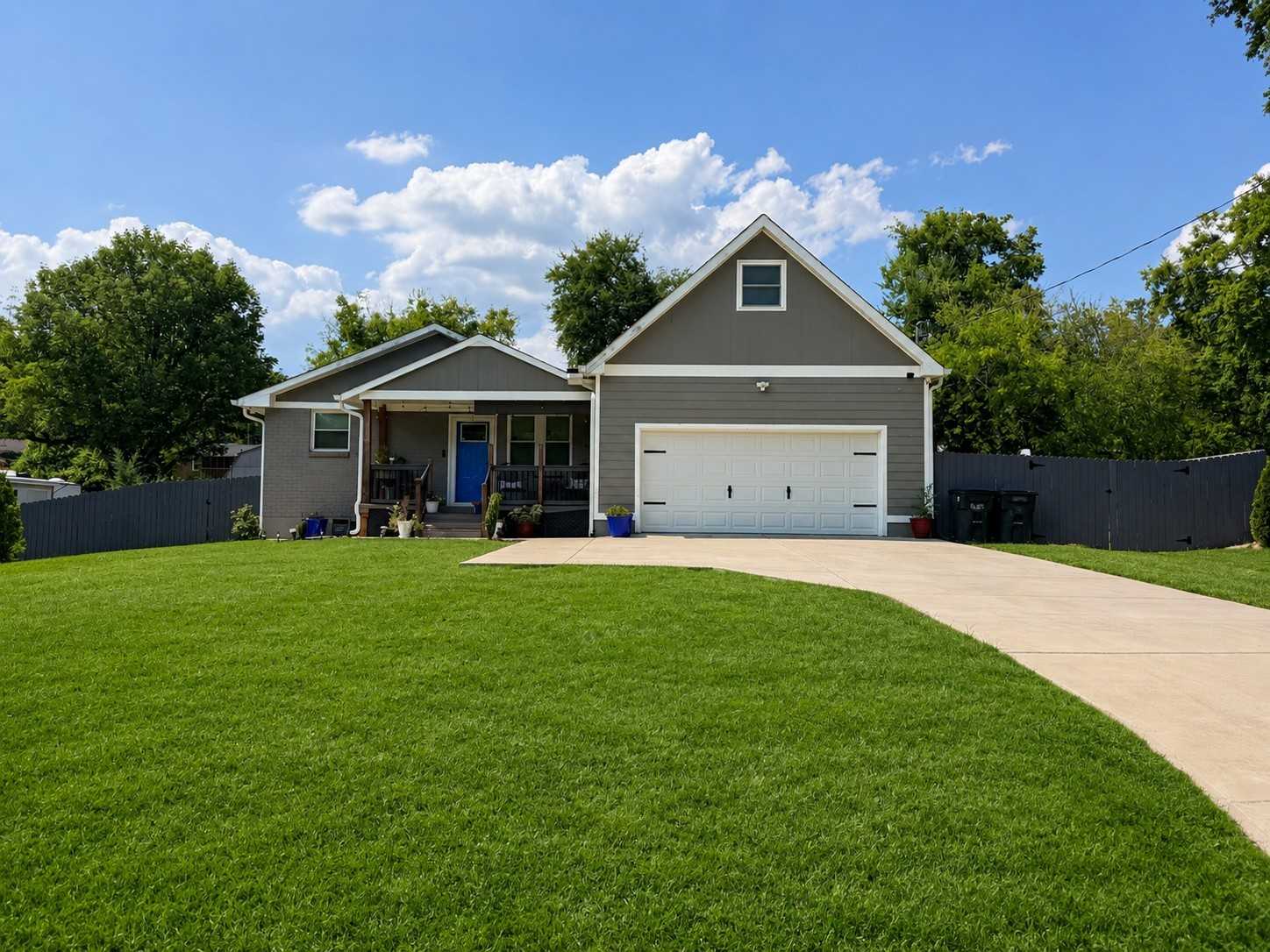 111 Lynn Dr Hendersonville Tennessee United States, for Sale, residential, Adam Hanes, LPT Realty