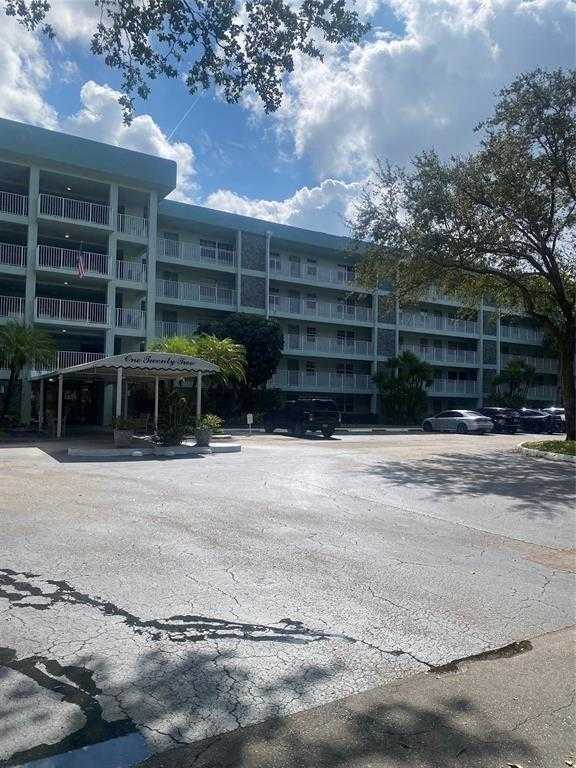 802 Cypress Grove Lane APT 408 Pompano Beach Florida United States, for Sale, residential,  , D'Lux Real Estate Services, LLC