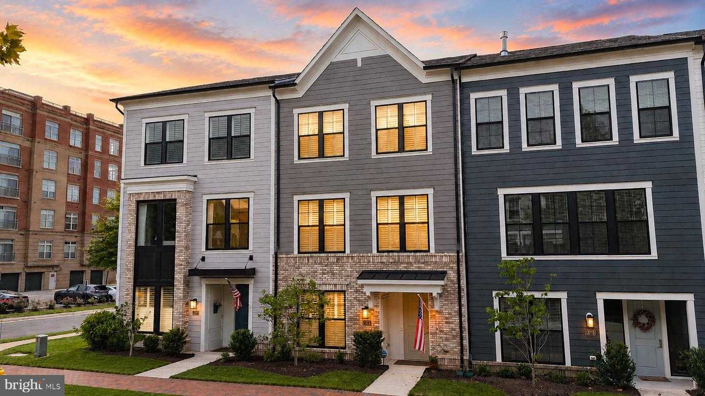 13713 COURSE VIEW WAY Woodbridge Virginia United States, for Sale, residential,  , The Holly Group