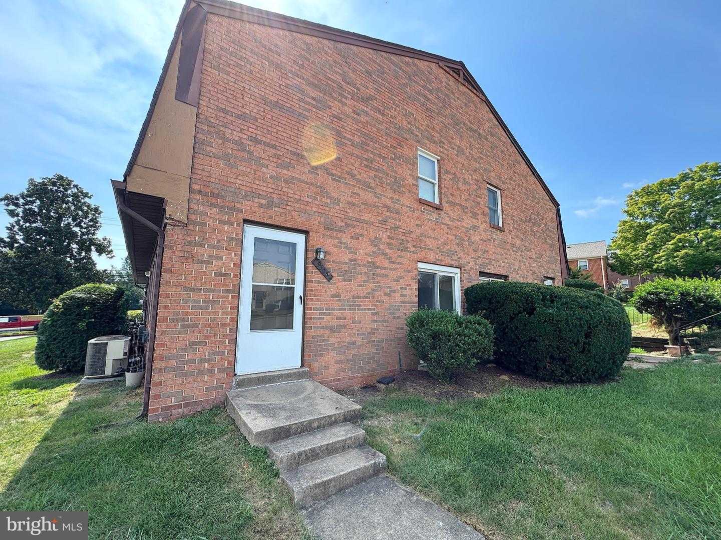 9503 HAGEL CIRCLE APT 01/D Lorton Virginia United States, for Rent, residential,  , The Holly Group