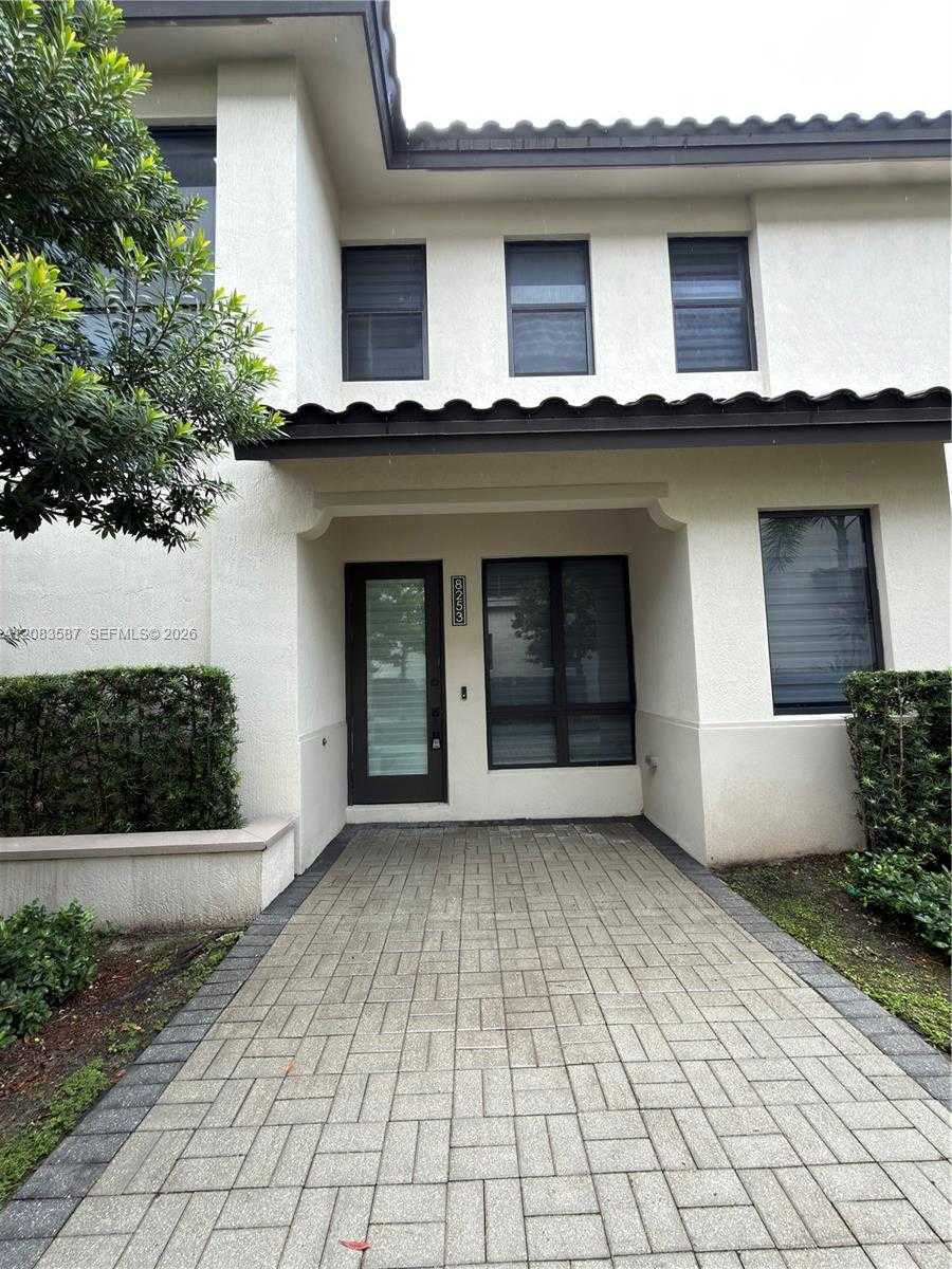 8253 NW 47th Ln Doral Florida United States, for Rent, residential, Roberto Villasmil, Interinvestments Realty, Inc.