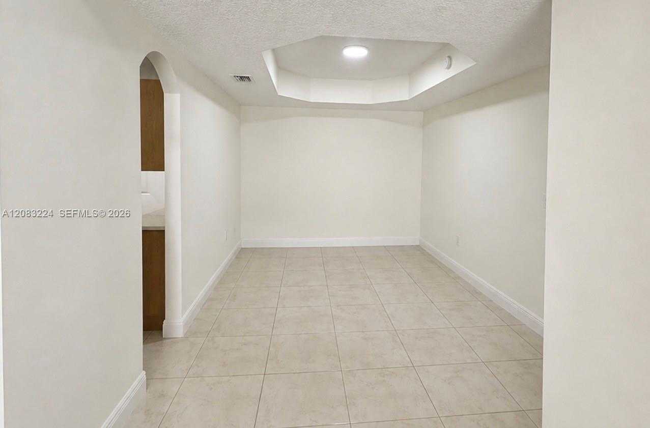 6720 NW 114th Ave  APT 804 Doral Florida United States, for Rent, residential, Roberto Villasmil, Interinvestments Realty, Inc.