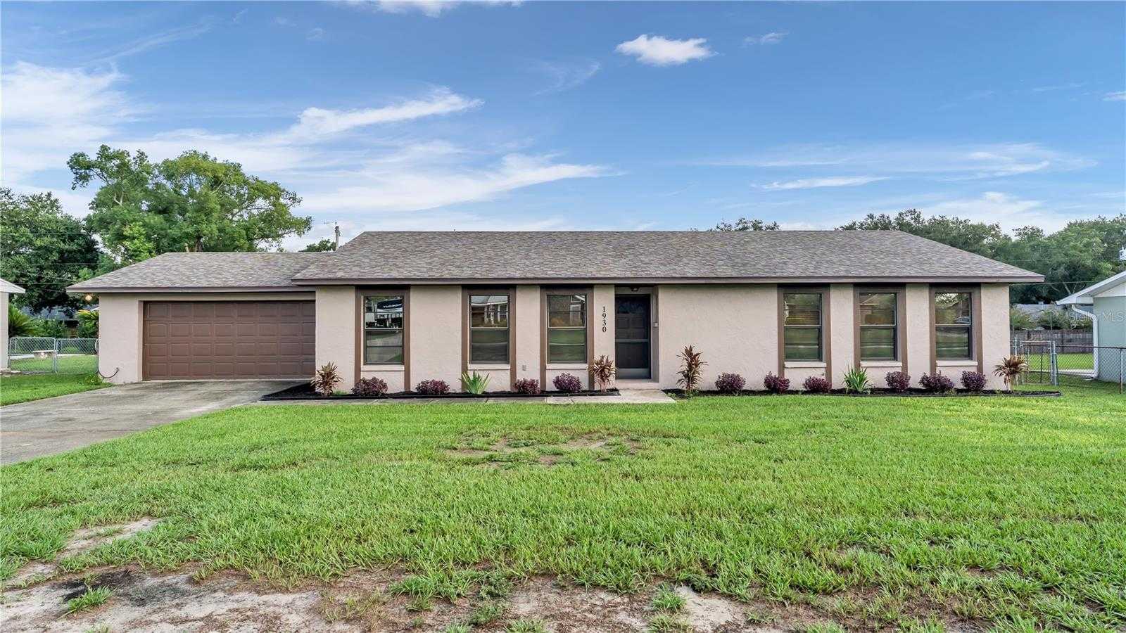 1930 HIGH GLEN COURT Lakeland Florida United States, for Sale, residential,  , The Mount Dora Group 