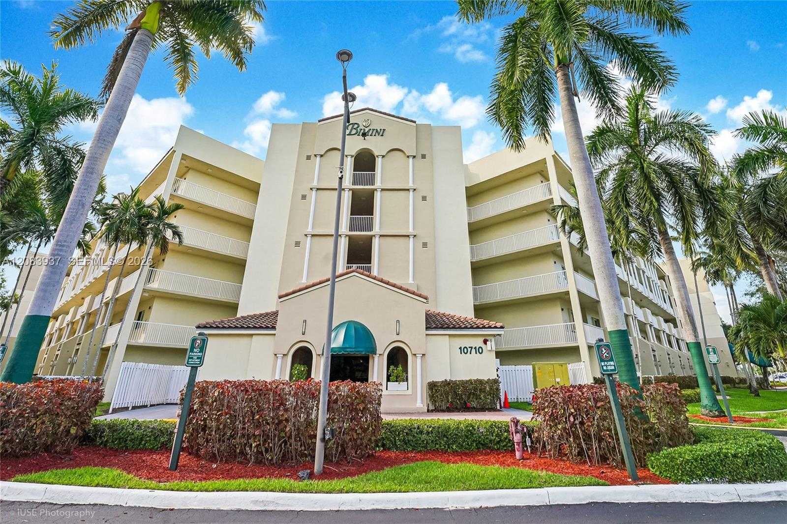 10710 NW 66th St  APT 313 Doral Florida United States, for Sale, residential, Roberto Villasmil, Interinvestments Realty, Inc.