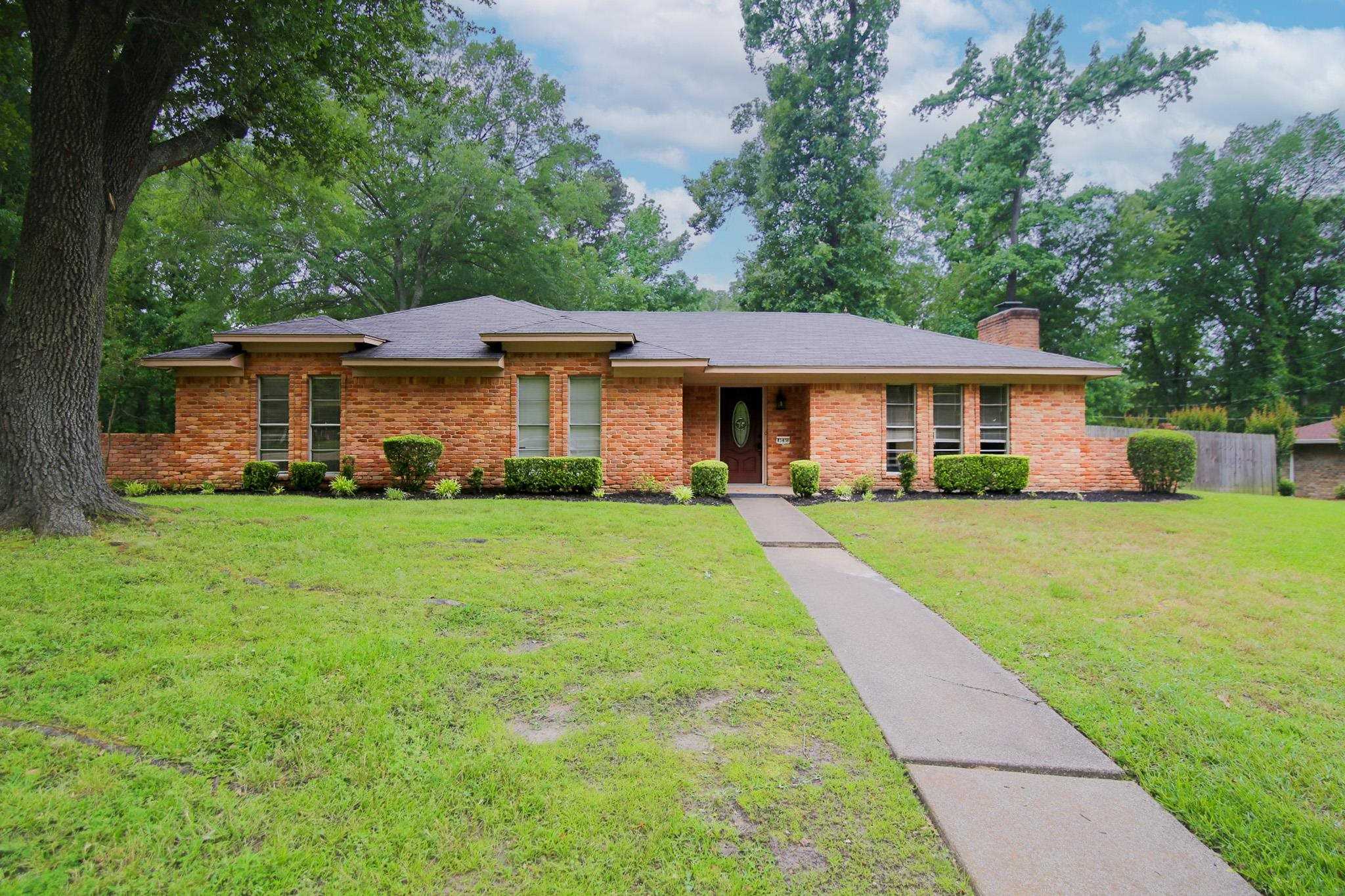 345 Hidden Forest  APT Forest Lake Longview Texas United States, for Rent, residential,  , Drake Chapman Real Estate, Brokerage