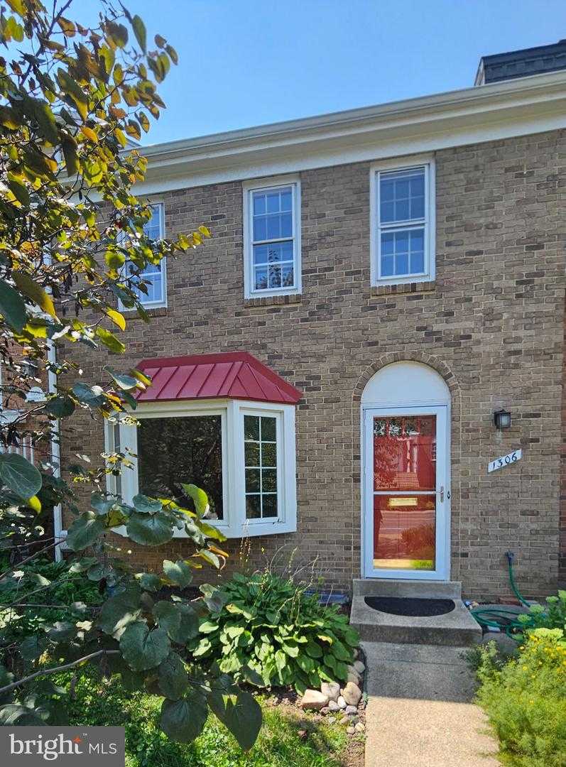 1306 COMMONWEALTH AVENUE Alexandria Virginia United States, for Rent, residential,  , The Holly Group
